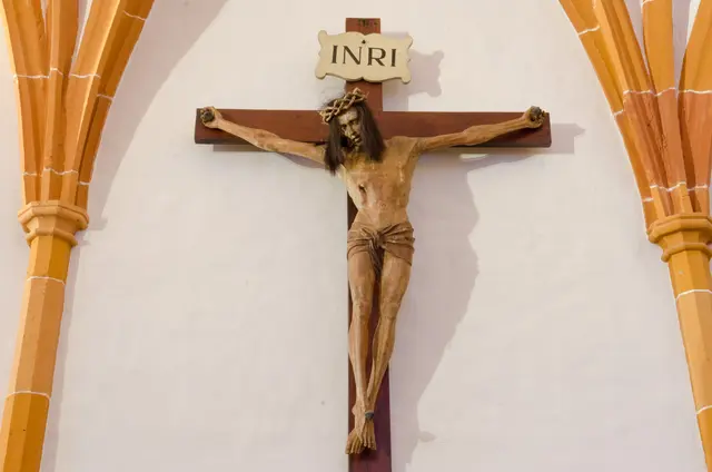 Gekreuzigter mit Rosshaarperücke, Maria Weinberg.  | Foto: kathbild.at / Franz Josef Rupprecht