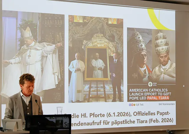 KULTUM-Leiter Johannes Rauchenberger nennt Kunst „Orte theologischer Erkenntnis“.  | Foto: Hönicke