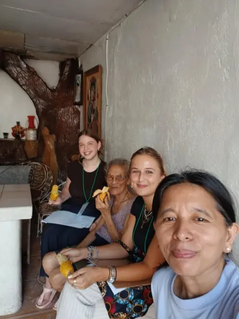 Linnea Maier und Stelle Köck waren für einen Sozialeinsatz drei Monate auf den Philippinen. | Foto: privat