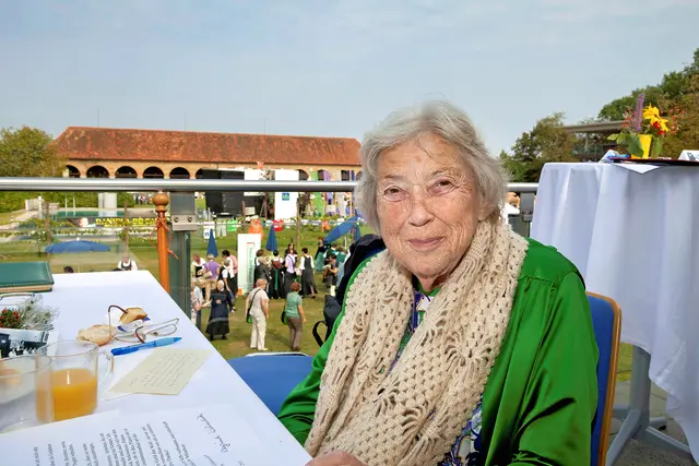 Rosa Illek bei der 60-Jahr-Feier der kfb Steiermark 2011 auf Schloss Seggau.  | Foto: Neuhold
