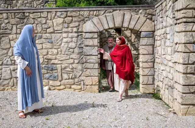 Im Mittelpunkt „eine Frau, die Jesus sehr wichtig war: Maria Magdalena“, so Pfarrer Geier.  | Foto: ORF