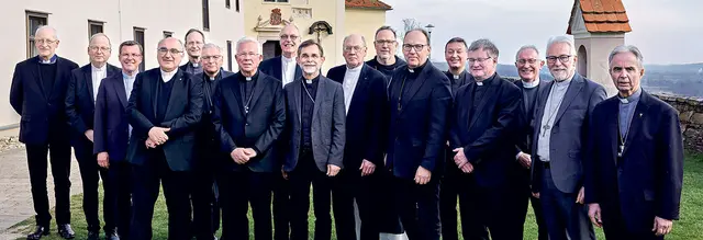 Die Bischöfe der Bischofskonferenz auf der letzten Vollversammlung im März in Herberstein.
 | Foto: Sonntagsblatt / Neuhold