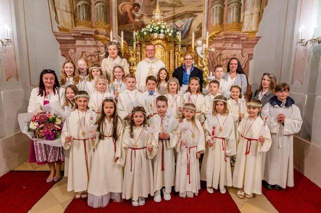 Der Sonntag, der 26. April 2026, war ein besonderer Tag für die Pfarre Heiligeneich. 30 Kinder empfingen im Rahmen der feierlich gestalteten Messe zum ersten Mal das Sakrament der Eucharistie. | Foto: Pfarre Heiligeneich