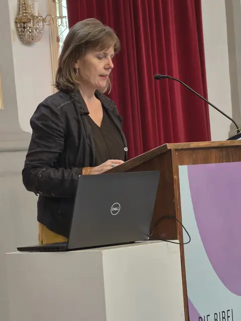 Univ.-Prof. Dr. Martina Bär hob Fischer zudem als herausragendes Vorbild feministischer Forschung hervor und betonte ihre internationale Strahlkraft. | Foto: Theologische Fakultät