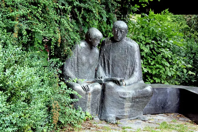 Meister Eckhart, Skulptur in Bad Wörishofen. | Foto: Lothar Spurzem - Eigenes Werk, CC BY-SA 2.0 de, https://commons.wikimedia.org/w/index.php?curid=38346937