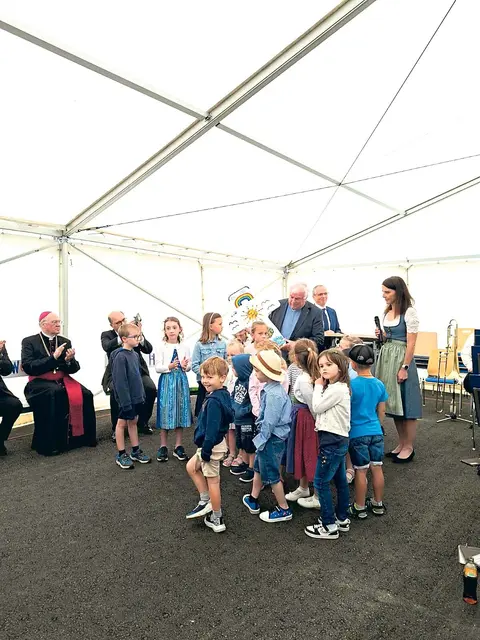 Festakt mit Bischof Alois Schwarz in Kollmitzberg | Foto: Andrea Mühlberghuber