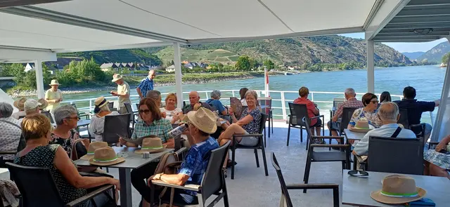Donau-Schifffahrt. Auf dem Schiff von Krems bis Emmersdorf erleben wir entspannt die wunderschöne Region der Wachau hautnah.  | Foto: Heckel