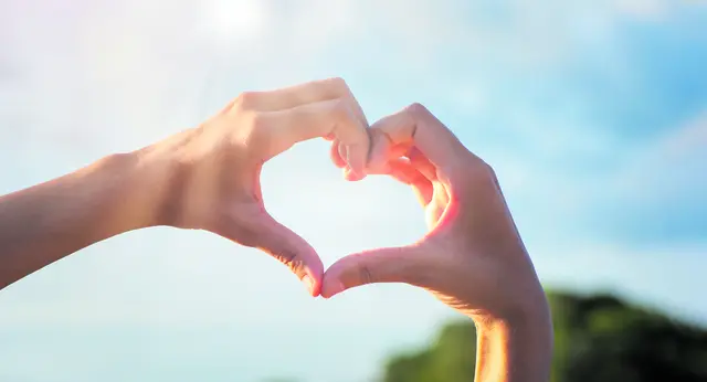 Gottes Liebe verlangt keine Prüfung. 
Sie ist ein Geschenk. 
 | Foto: nuttawutnuy - adobe.stock.com