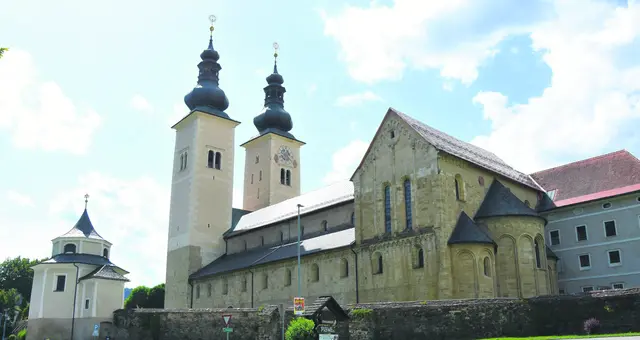 Der Dom zu Gurk bietet auch bei größter Hitze einen kühlen Rückzugsort. | Foto: Karl-Heinz Kronawetter
