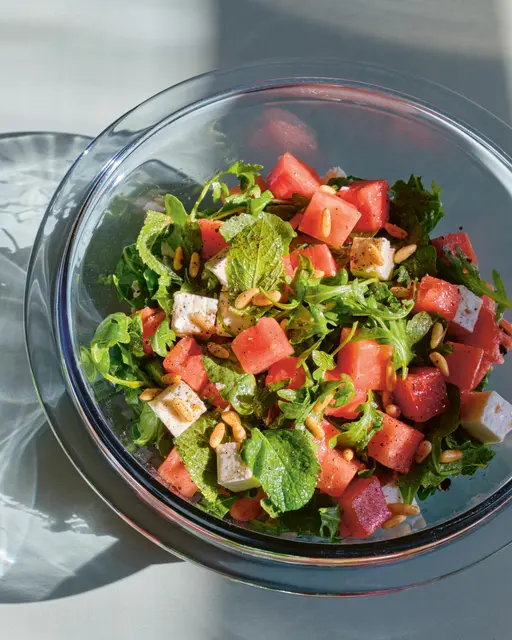 Wassermelonensalat mit Feta und Ingwer | Foto: Vanessa Maas / Verlag Brandstätter