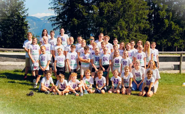 St. Johann/Engstetten: Das "Johannser" Programm in Hollenstein bestand aus Badenachmittag, Wortgottesdienst, Pub Quiz, diversen Spielen und einer Zeitreise Party.  | Foto: zVg