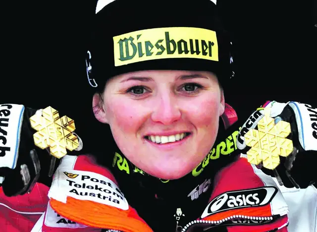 Alexandra Meissnitzer 1999 bei der Ski-WM in Vail/Beaver Creek mit ihren Goldmedaillen im Riesenslalom und Super-G. | Foto: APA/Brandstätter RudolfPressebildagentur/Rubra