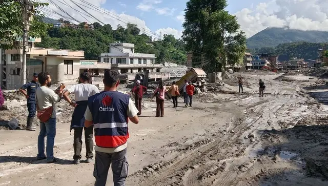 Caritas-Helfer in Nepal nach Flutkatastrophe | Foto: Caritas Nepal