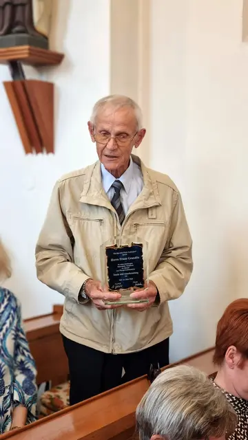 Rudersdorf. Ehrung für Franz Grandits als Mesner und Wortgottesdienstleiter.