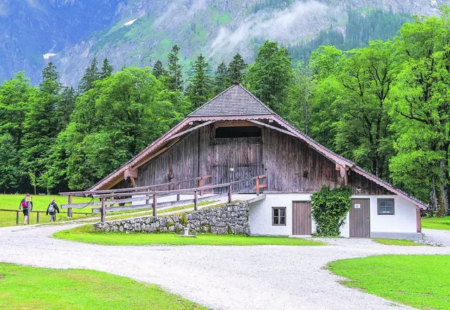 Der dankbare Blick auf die gefüllte Scheune der Vergangenheit macht das Leben reicher, ist Viktor Frankl überzeugt. Das sieht auch Beatrix Auer so. Sie bietet Bildungsprogramme für Menschen an, die sinnerfüllt älter werden wollen.  | Foto: istock