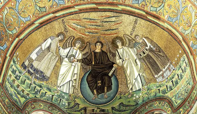 In Gottes Nähe geborgen: Das Apsis-Mosaik von San Vitale in Ravenna zeigt Christus zwischen zwei Engeln, dem heiligen Vitalis und Bischof Ecclesius. Es lässt etwas von der himmlischen Freude aufleuchten, zu der alle Menschen berufen sind. 
 | Foto: https://commons.wikimedia.org / Petar Milošević 