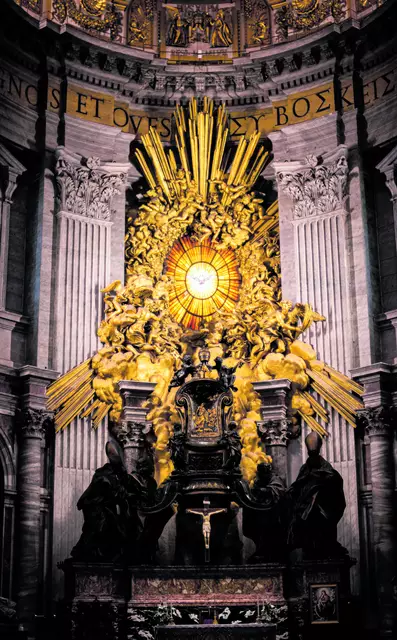 Du bist Petrus
und auf diesen Felsen
werde ich meine Kirche bauen
und die Pforten der Unterwelt
werden sie nicht überwältigen.
(MT 16,18)

Foto: Berninialtar im Petersdom mit dem Reliiquiar der Kathedra Petri im Zentrum. | Foto: unsplash/Gianna B.